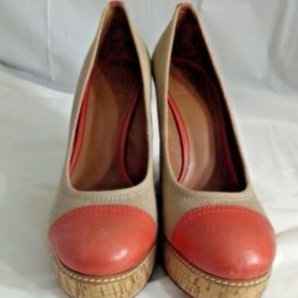 Tory Burch Beige Tan Orange Sole Cap Toe  10.5 - Picture 2 of 8